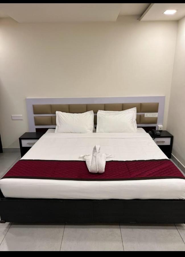 Clarks Inn Express ,Sirkazhi Kültér fotó